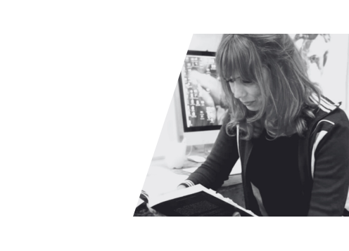 El arte de crear imágenes: una visita al taller de Paula Bonet