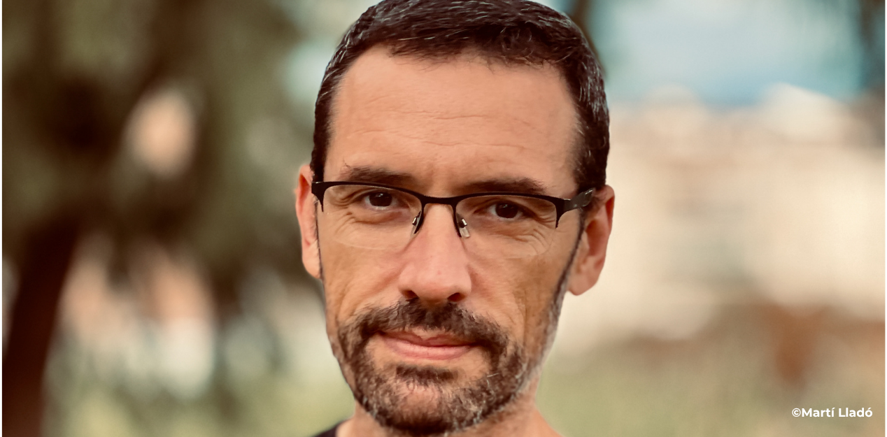 Conversamos con David Lladó: «Escribir se parece mucho a preparar una carrera de larga distancia»